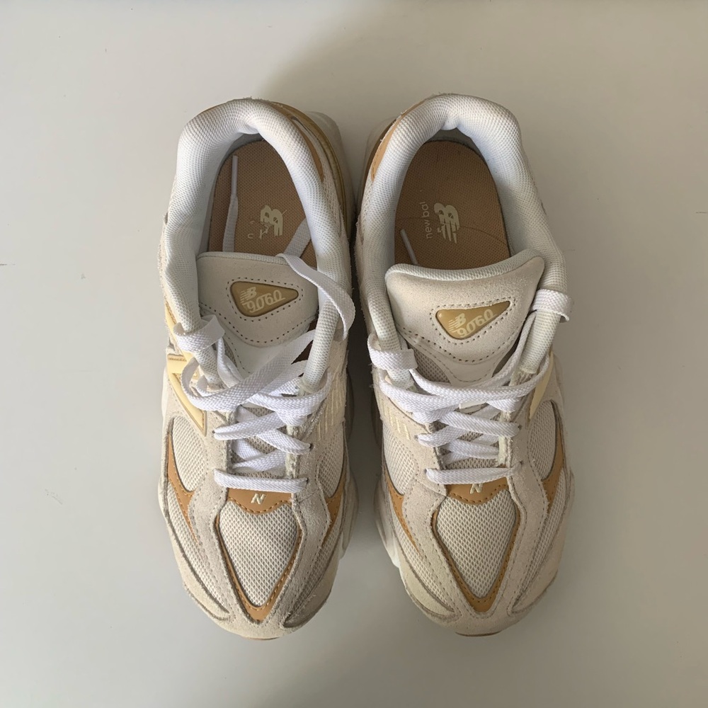 New Balance Sneakers in Cream and Tan